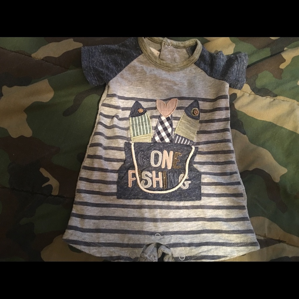 “Gone Fishing” baby boy romper 💙 🎣